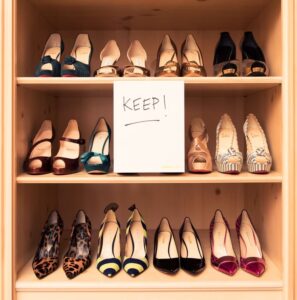 Read more about the article This 4 Pile Strategy Will Change the Way You Purge Your Closet